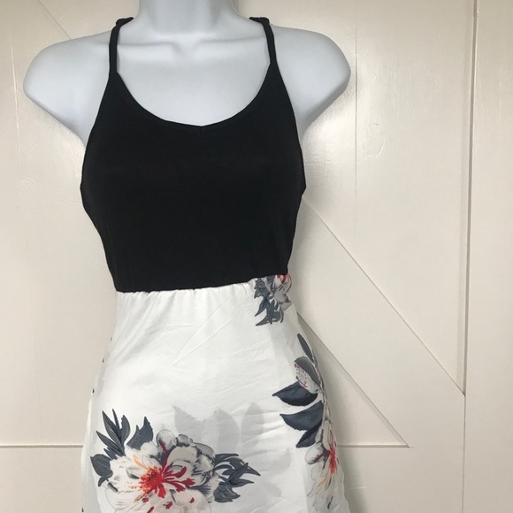 Floral print Asymmetric maxi dress - Picture 4 of 6